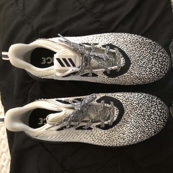 Men’s Adidas Alphabounce - Picture 2 of 4